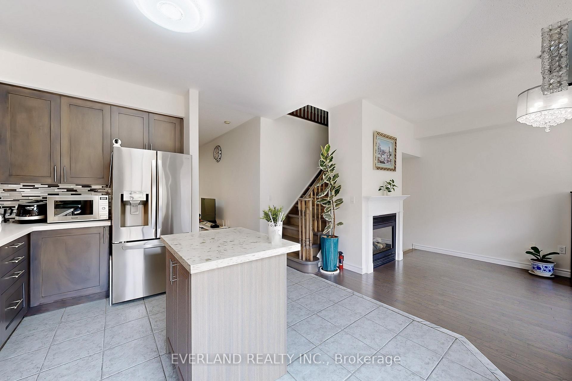 Photo 10 of 118 Orchard Hill Boulevard, Markham, Berczy — HOMEH