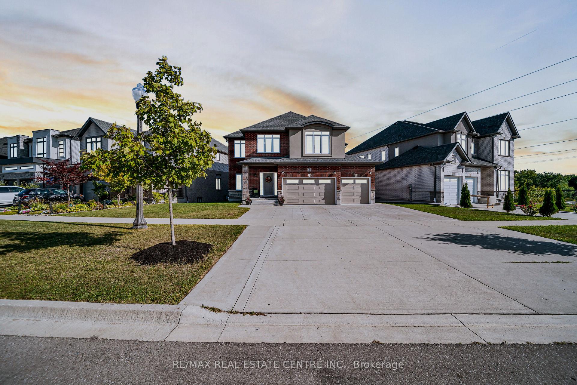 Photo 1 of 317 Blair Creek Drive, Kitchener — HOMEH