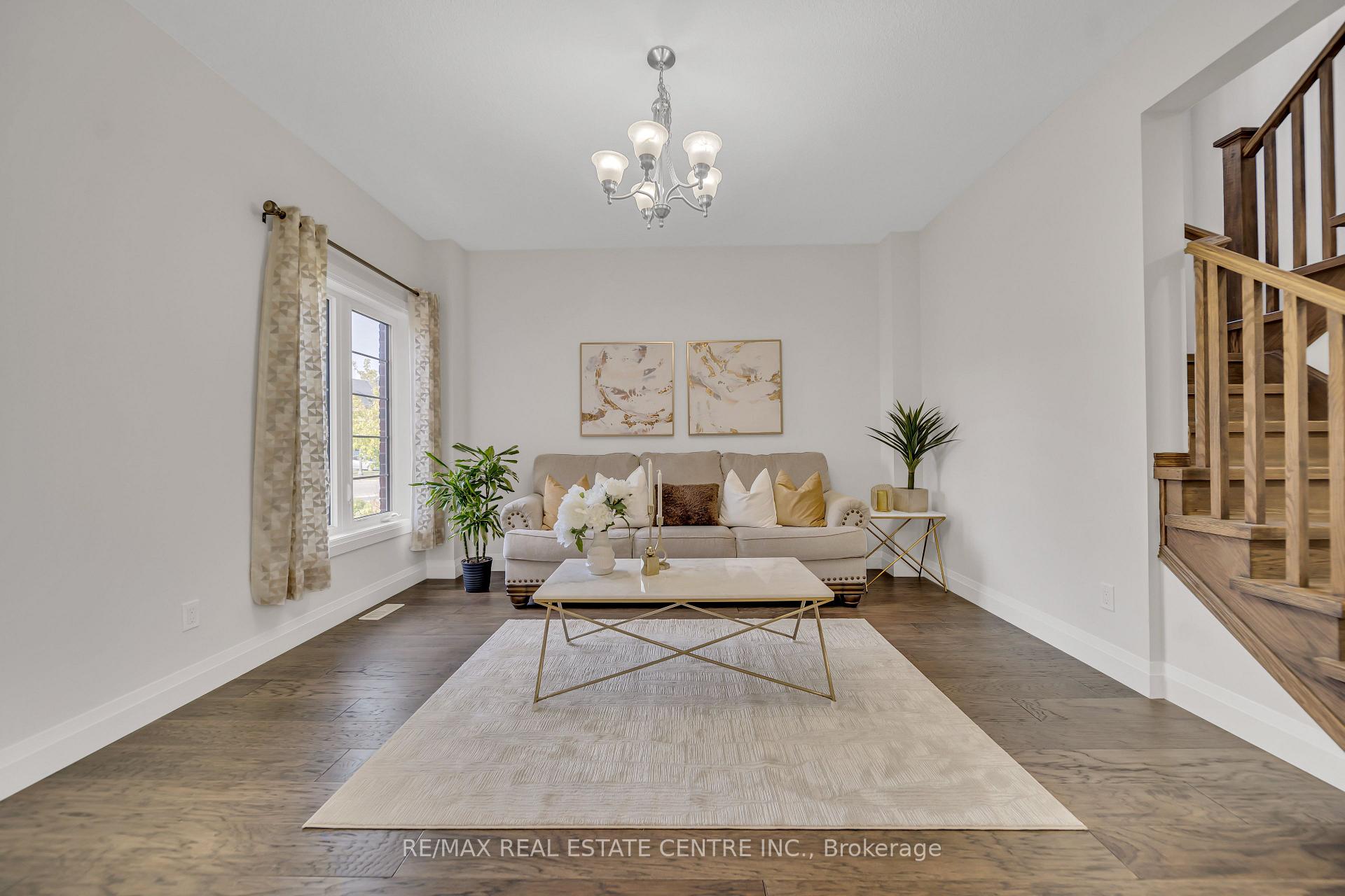 Photo 5 of 317 Blair Creek Drive, Kitchener — HOMEH