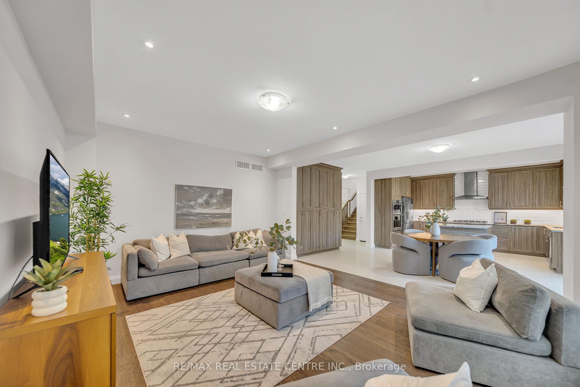 Photo 9 of 317 Blair Creek Drive, Kitchener — HOMEH