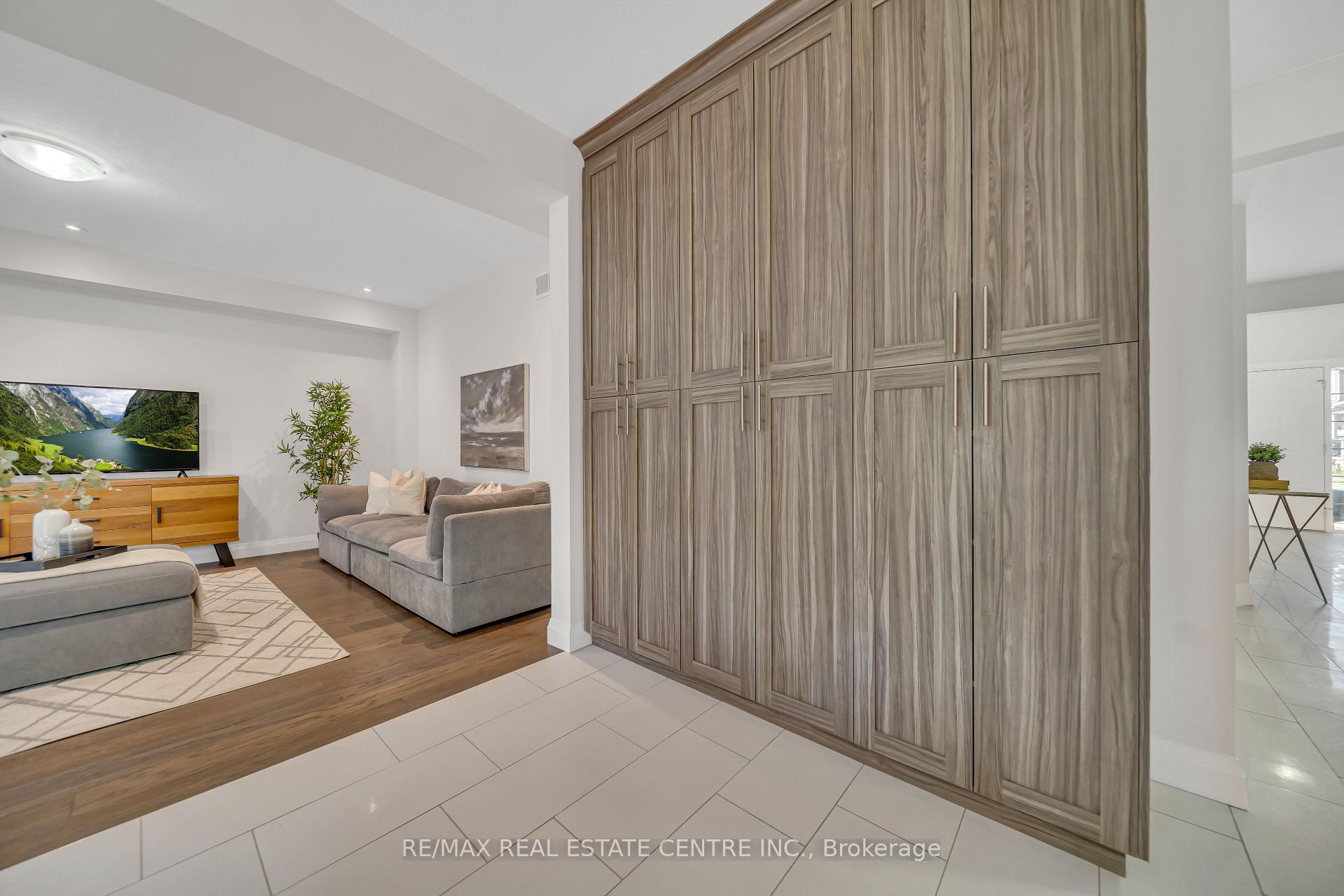Photo 15 of 317 Blair Creek Drive, Kitchener — HOMEH