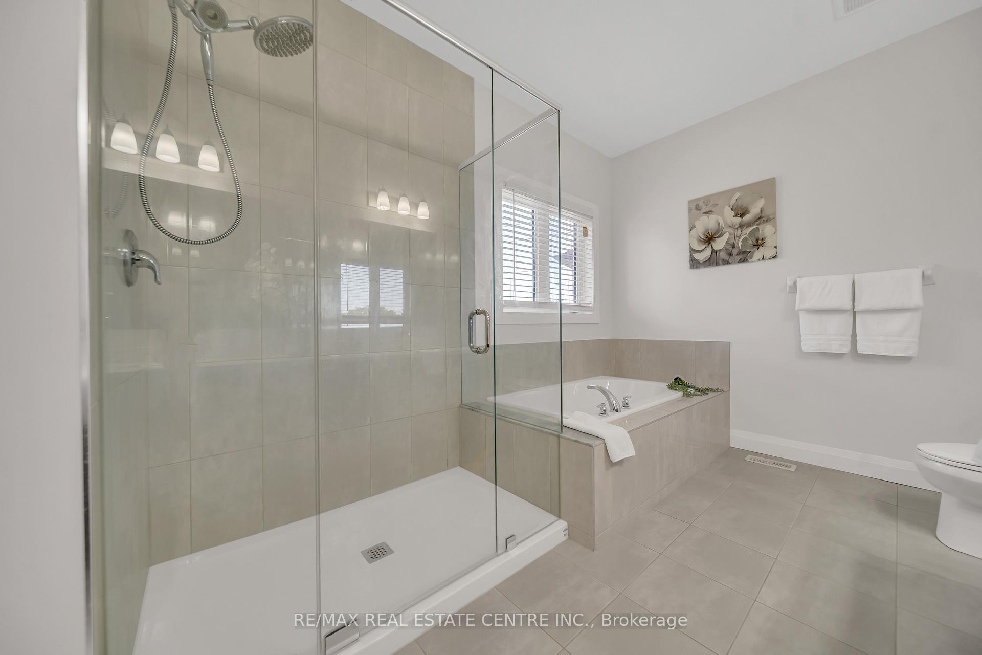 Photo 25 of 317 Blair Creek Drive, Kitchener — HOMEH