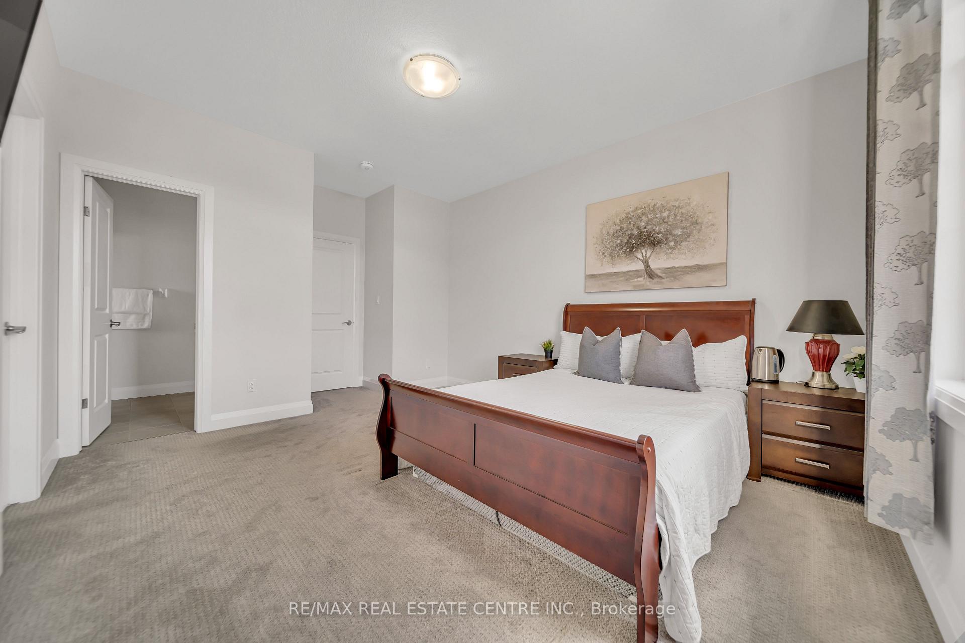 Photo 33 of 317 Blair Creek Drive, Kitchener — HOMEH