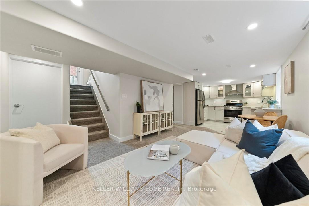 Photo 7 of Unit 2, 627 Upper Ottawa Street, Hamilton, Huntington — HOMEH
