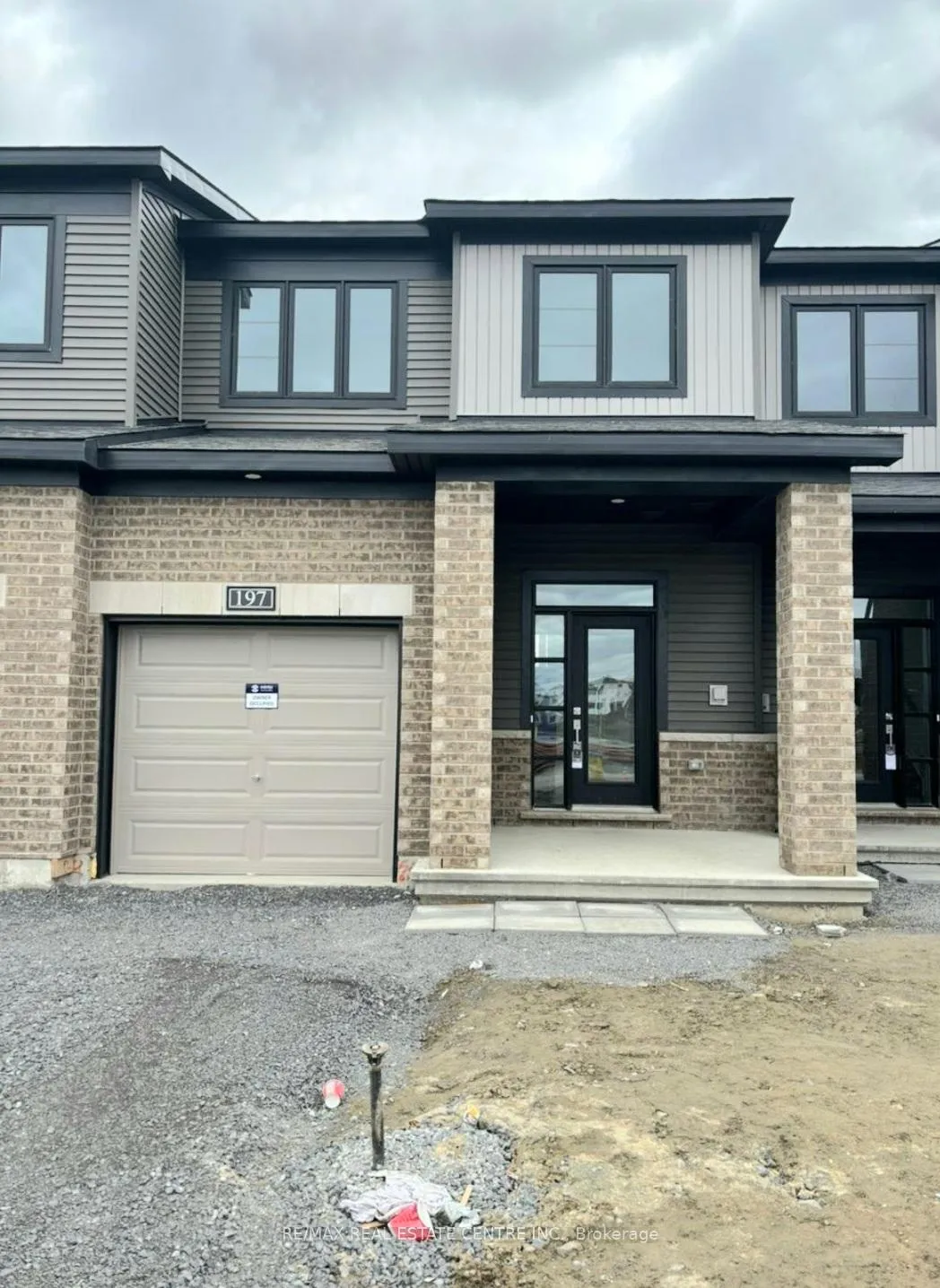 Photo 6 of 197 Invention Boulevard, Ottawa, Kanata - Morgan's Grant/South March — HOMEH