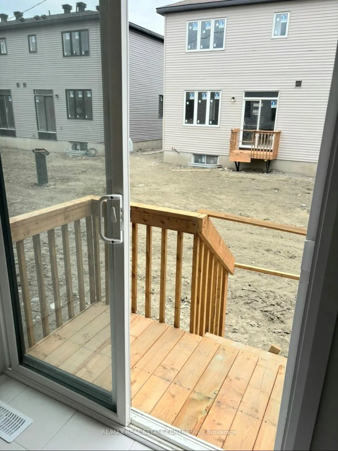 Photo 16 of 197 Invention Boulevard, Ottawa, Kanata - Morgan's Grant/South March — HOMEH