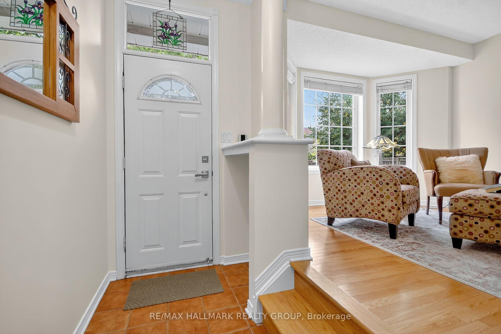Photo 2 of 92 Stonemeadow Drive, Ottawa, Kanata - Bridlewood — HOMEH