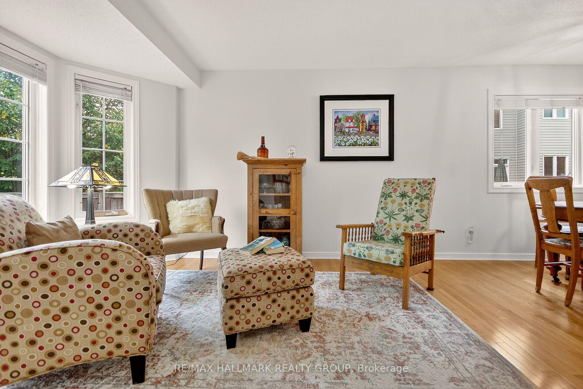 Photo 6 of 92 Stonemeadow Drive, Ottawa, Kanata - Bridlewood — HOMEH