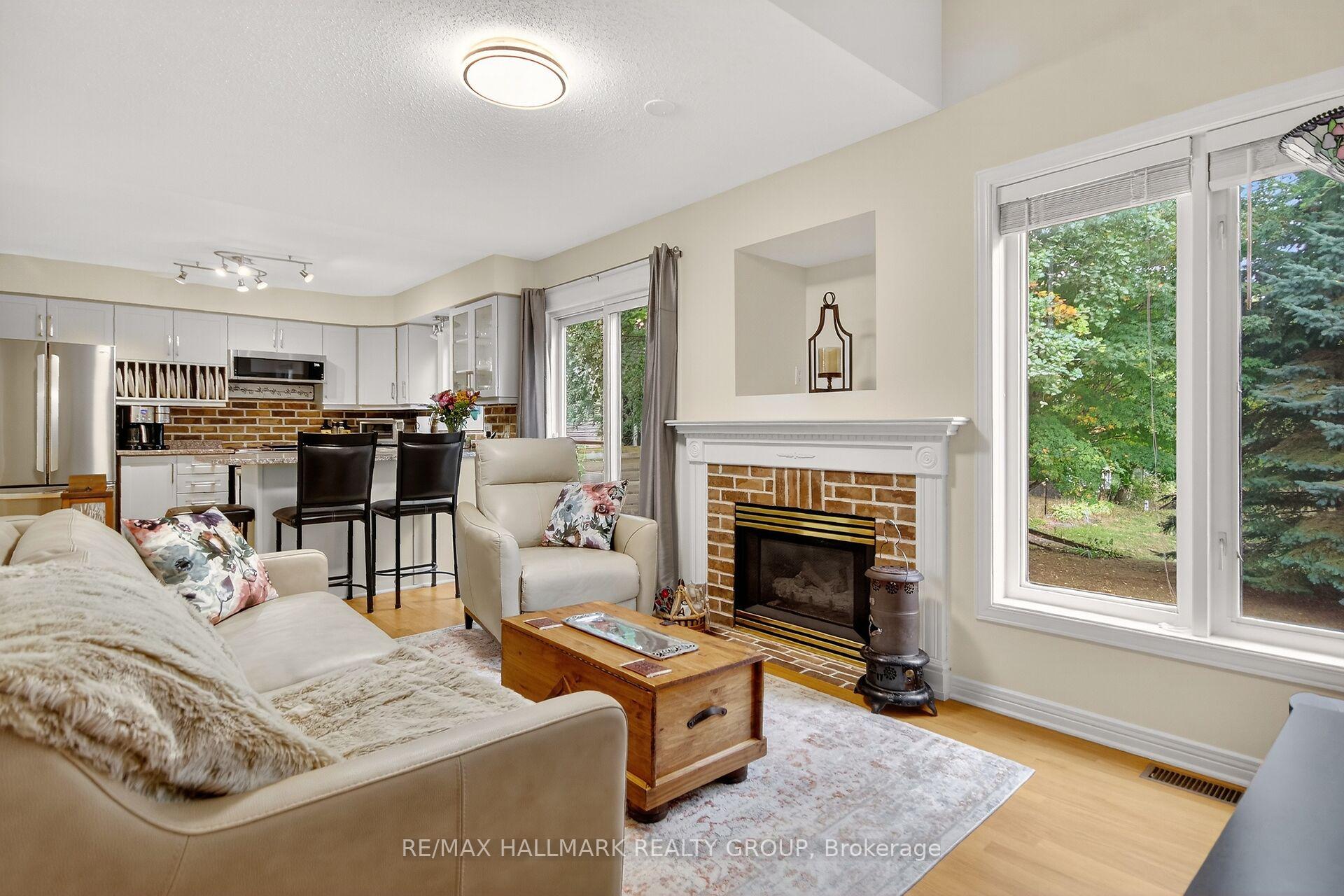 Photo 11 of 92 Stonemeadow Drive, Ottawa, Kanata - Bridlewood — HOMEH