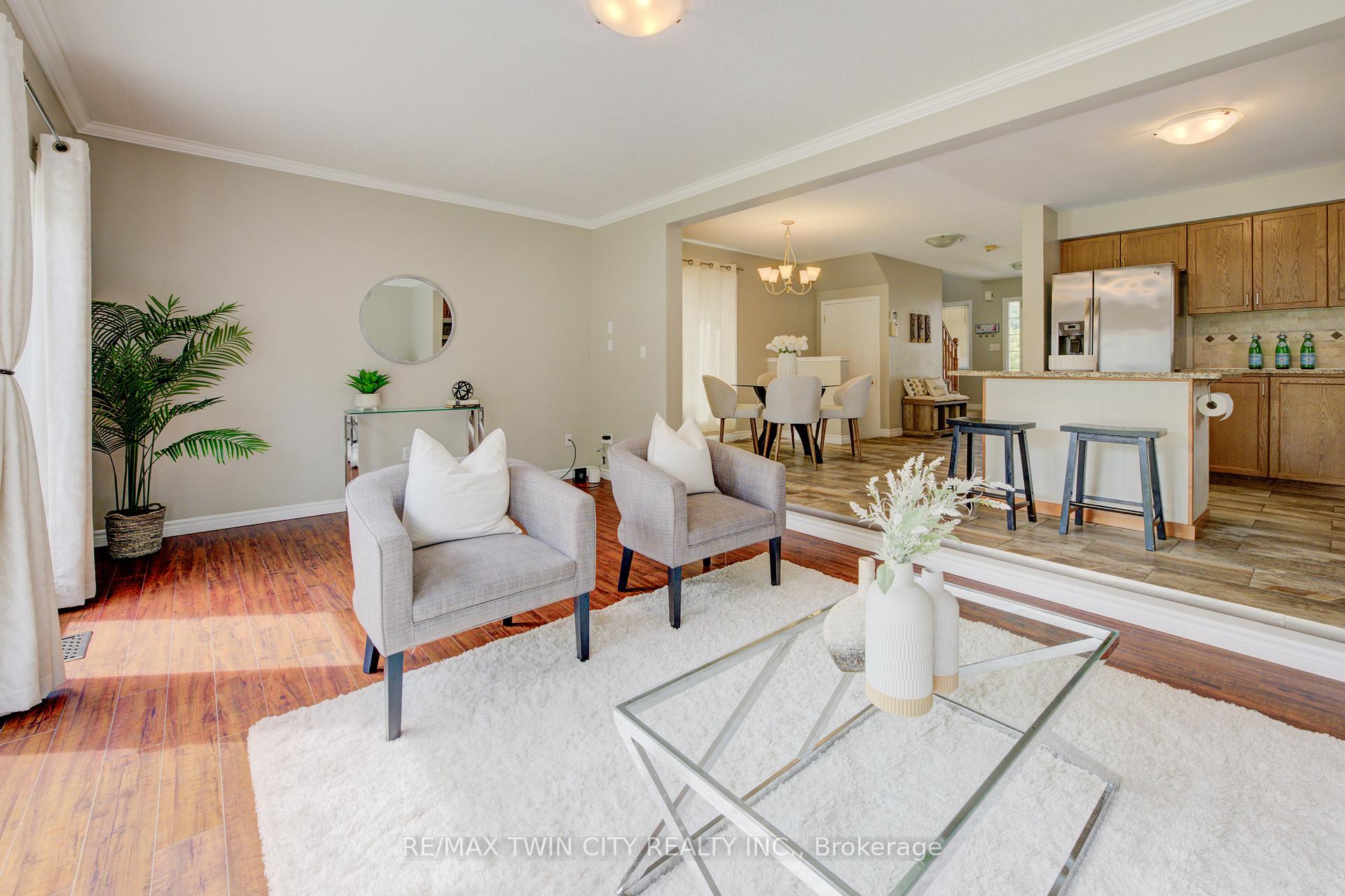 Photo 16 of 503 Veronica Drive, Kitchener — HOMEH