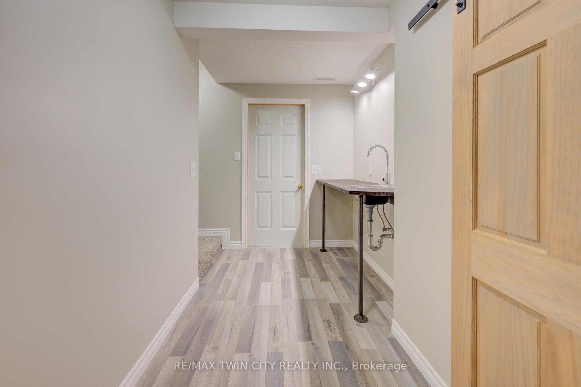Photo 27 of 503 Veronica Drive, Kitchener — HOMEH