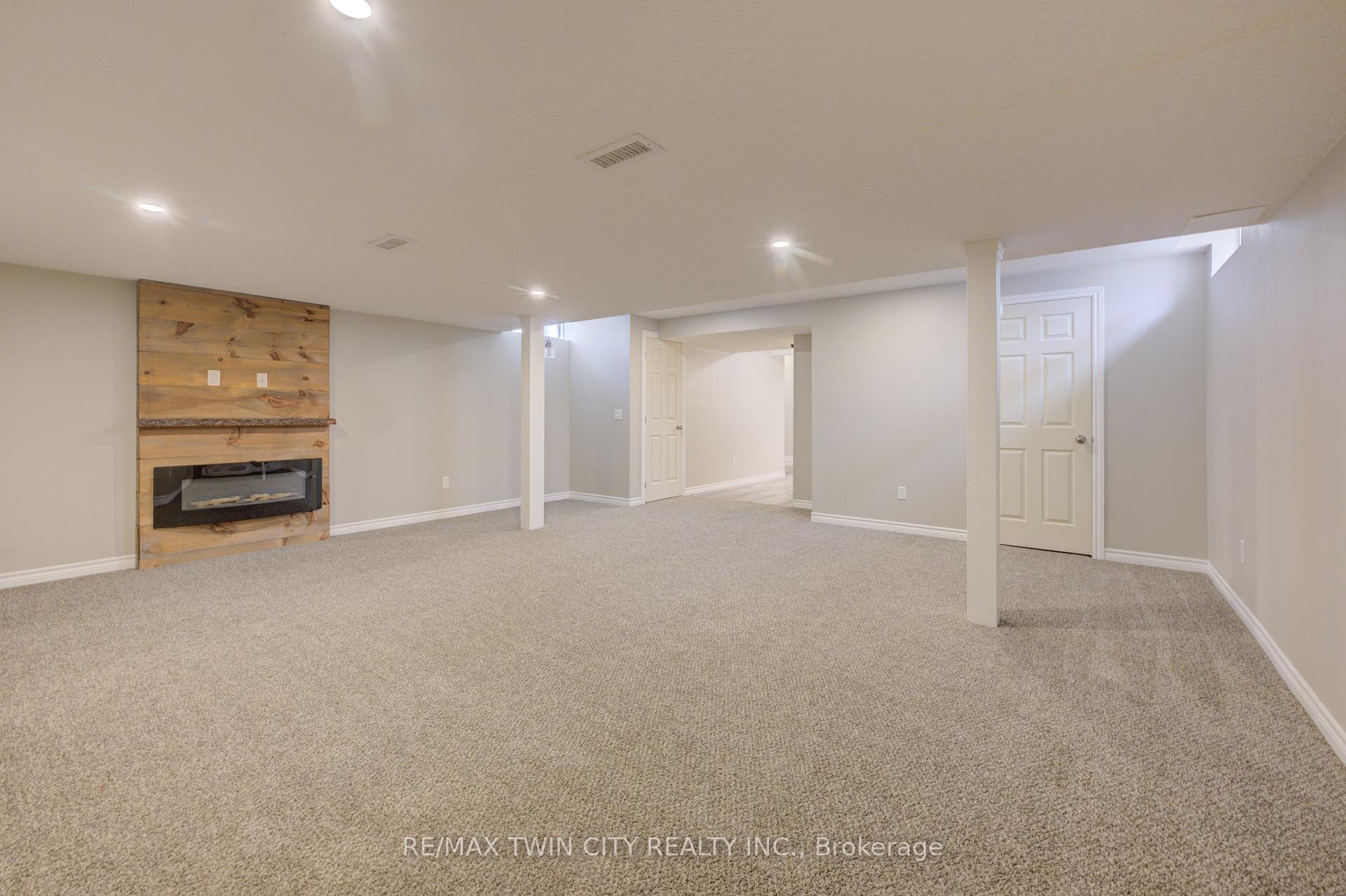 Photo 30 of 503 Veronica Drive, Kitchener — HOMEH