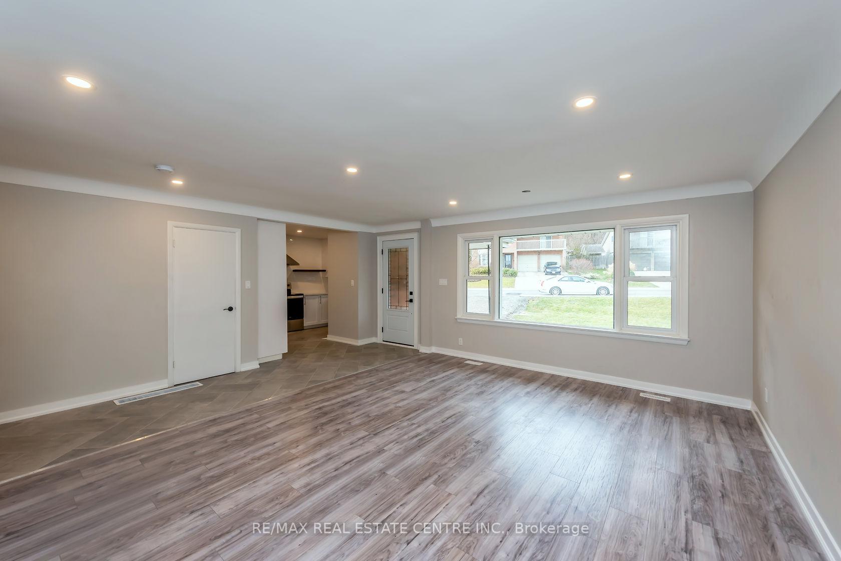 Photo 6 of Unit A, 75 Kimberly Drive, Hamilton, Rosedale — HOMEH