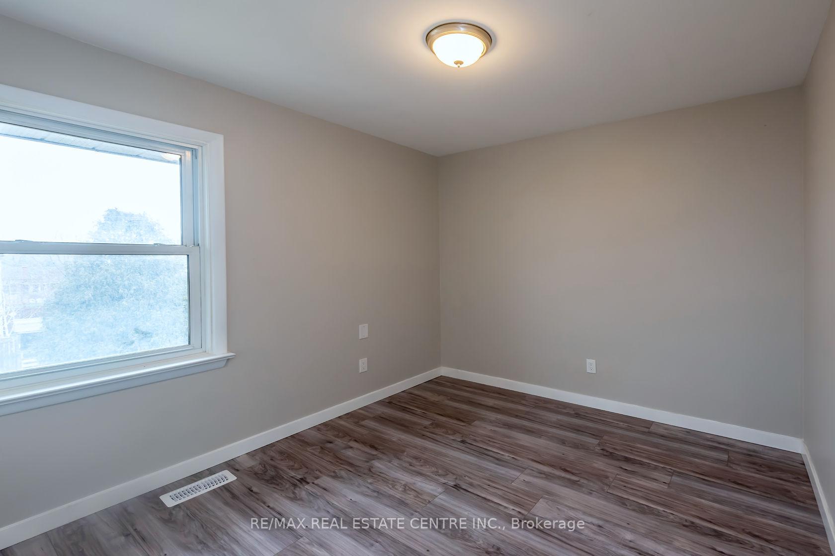 Photo 24 of Unit A, 75 Kimberly Drive, Hamilton, Rosedale — HOMEH