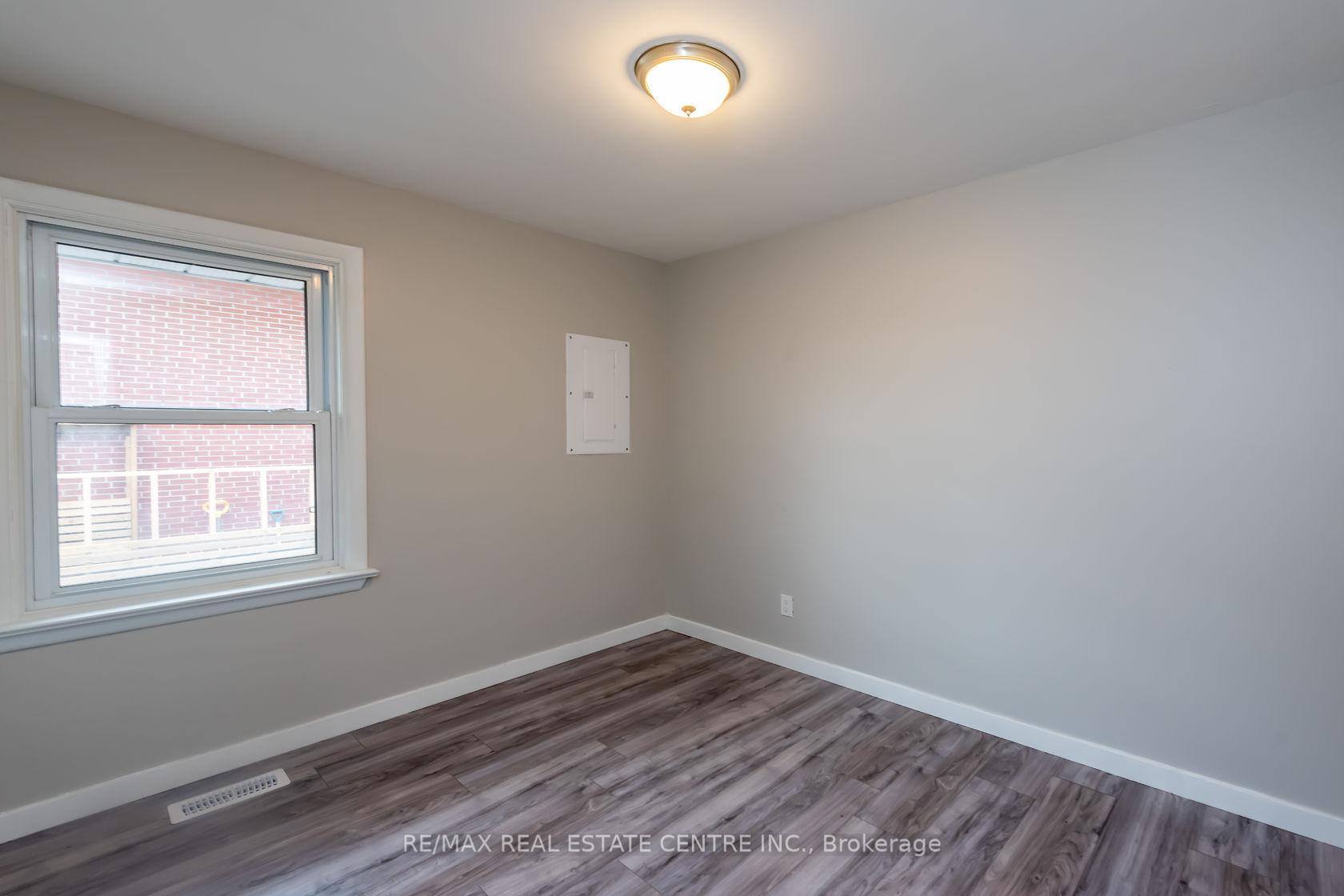 Photo 26 of Unit A, 75 Kimberly Drive, Hamilton, Rosedale — HOMEH