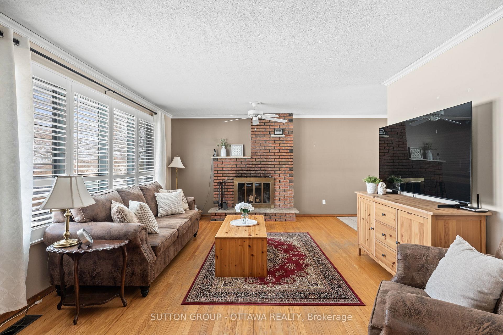 Photo 3 of 6489 Rideau Valley Drive N, Ottawa, Manotick South to Roger Stevens — HOMEH