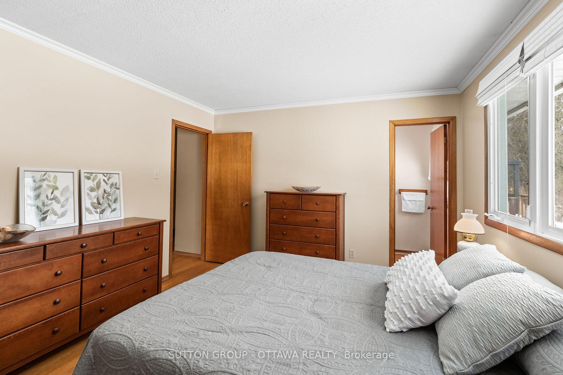 Photo 9 of 6489 Rideau Valley Drive N, Ottawa, Manotick South to Roger Stevens — HOMEH