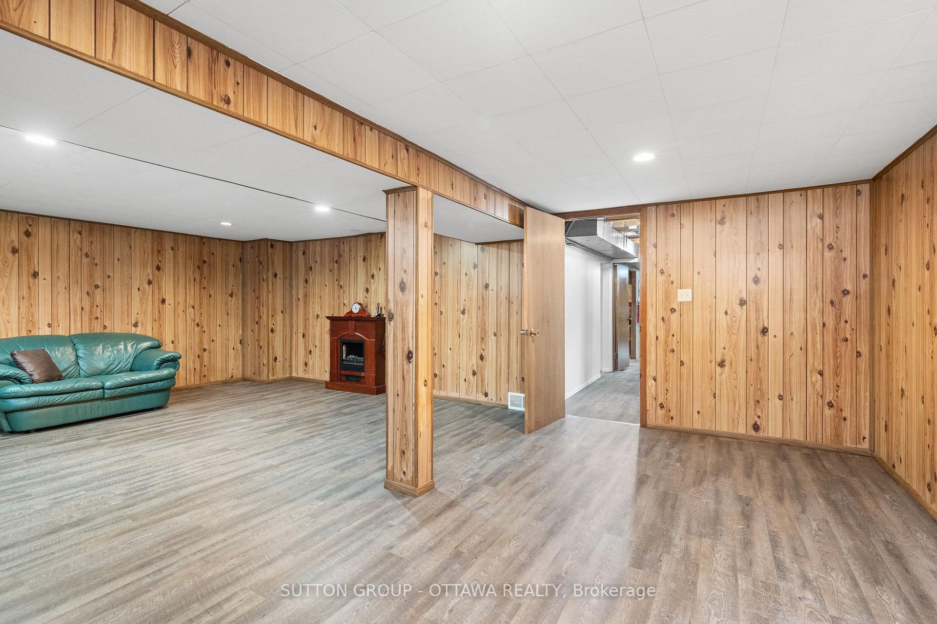 Photo 18 of 6489 Rideau Valley Drive N, Ottawa, Manotick South to Roger Stevens — HOMEH