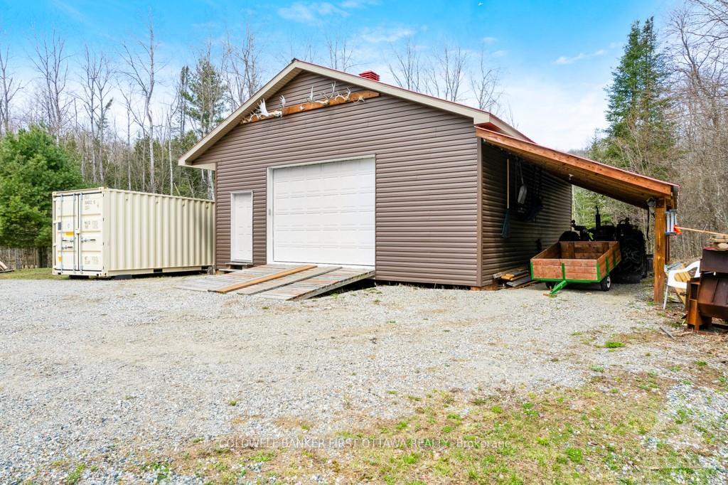 Photo 2 of 1044 Lavant Mill Road, Lanark Highlands, Lanark Highlands (Dalhousie) Twp — HOMEH