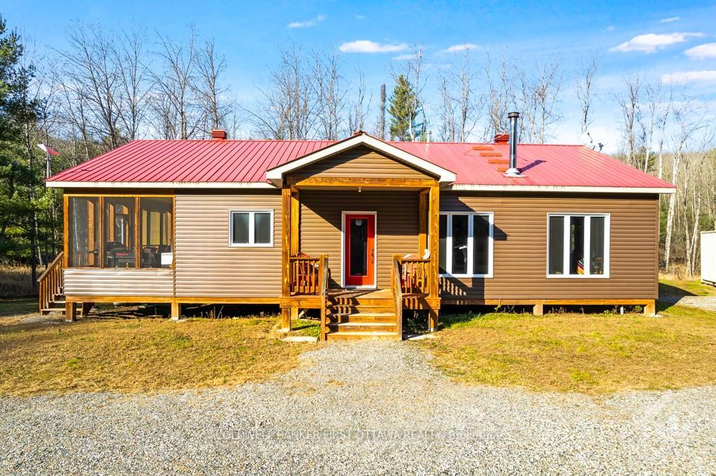 Photo 3 of 1044 Lavant Mill Road, Lanark Highlands, Lanark Highlands (Dalhousie) Twp — HOMEH
