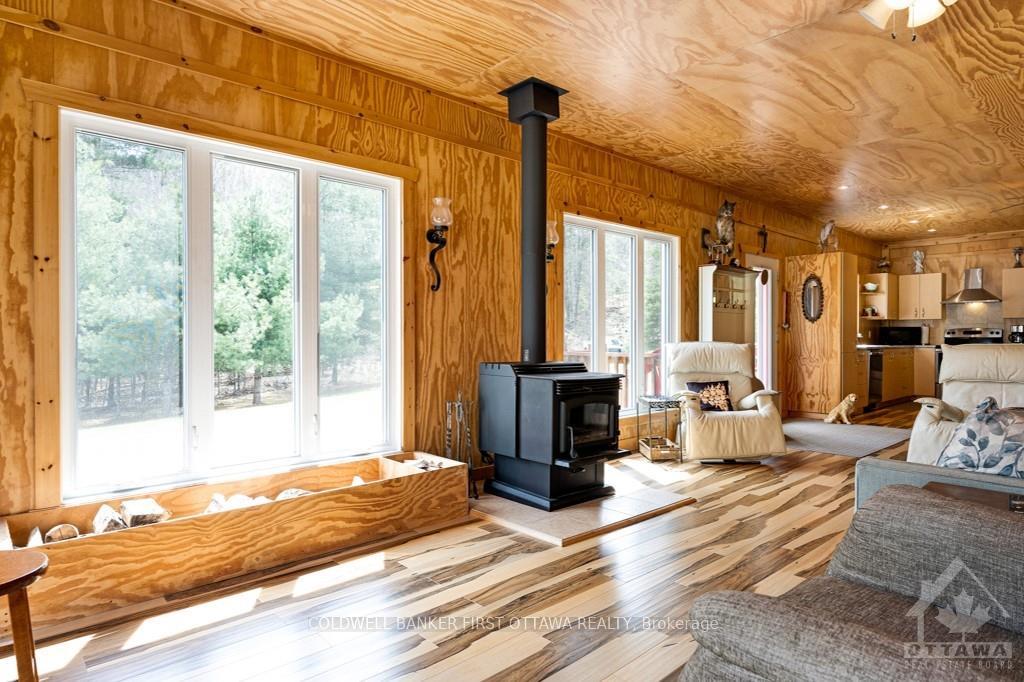 Photo 6 of 1044 Lavant Mill Road, Lanark Highlands, Lanark Highlands (Dalhousie) Twp — HOMEH