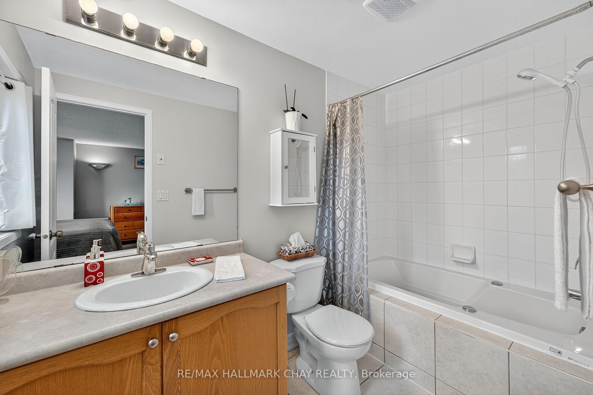 Photo 18 of 1182 Booth Avenue, Innisfil, Alcona — HOMEH