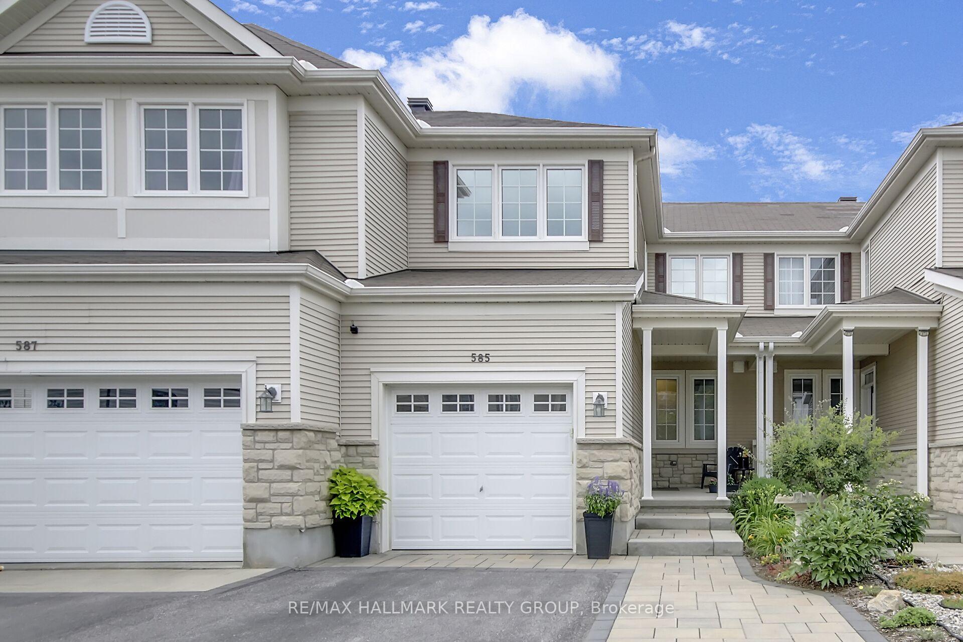 Photo 3 of 585 Barrick Hill Road, Ottawa, Kanata - Emerald Meadows/Trailwest — HOMEH