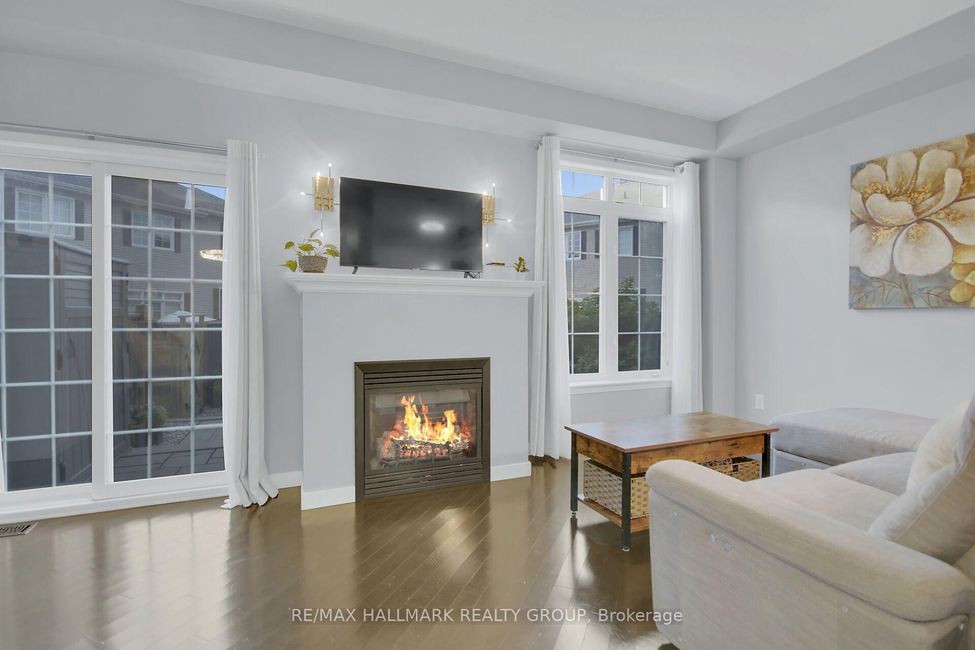 Photo 8 of 585 Barrick Hill Road, Ottawa, Kanata - Emerald Meadows/Trailwest — HOMEH