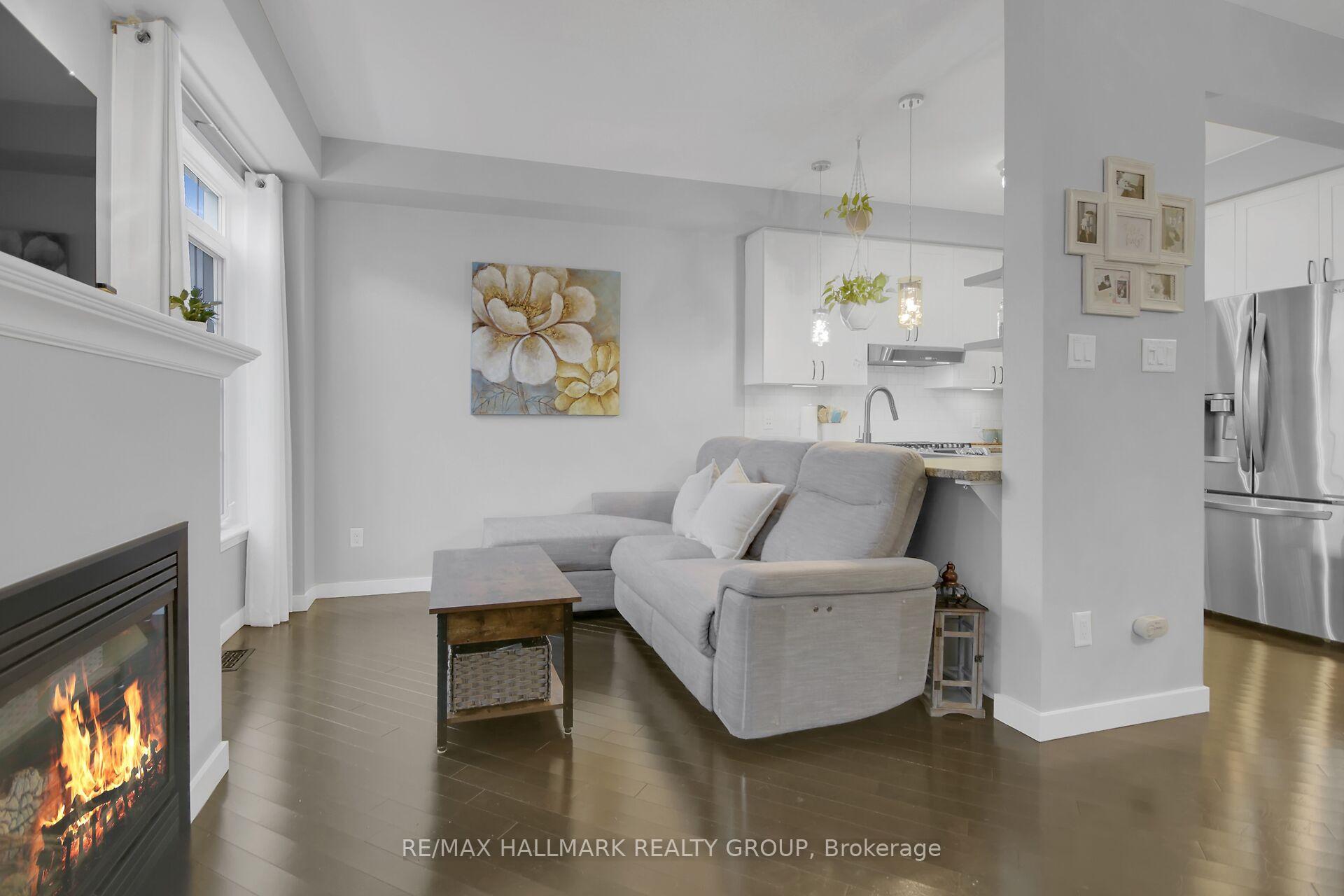 Photo 9 of 585 Barrick Hill Road, Ottawa, Kanata - Emerald Meadows/Trailwest — HOMEH