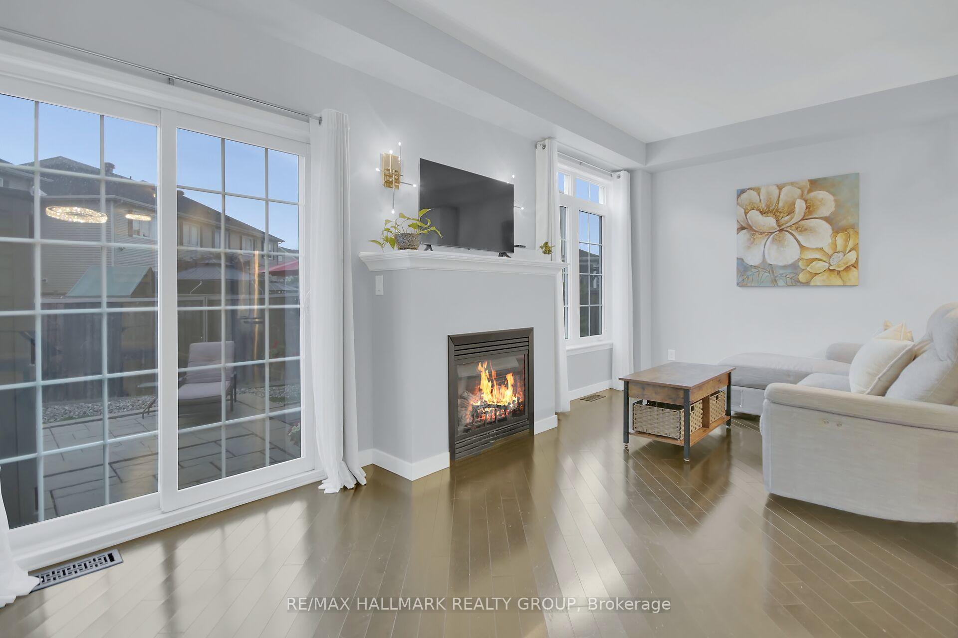 Photo 10 of 585 Barrick Hill Road, Ottawa, Kanata - Emerald Meadows/Trailwest — HOMEH