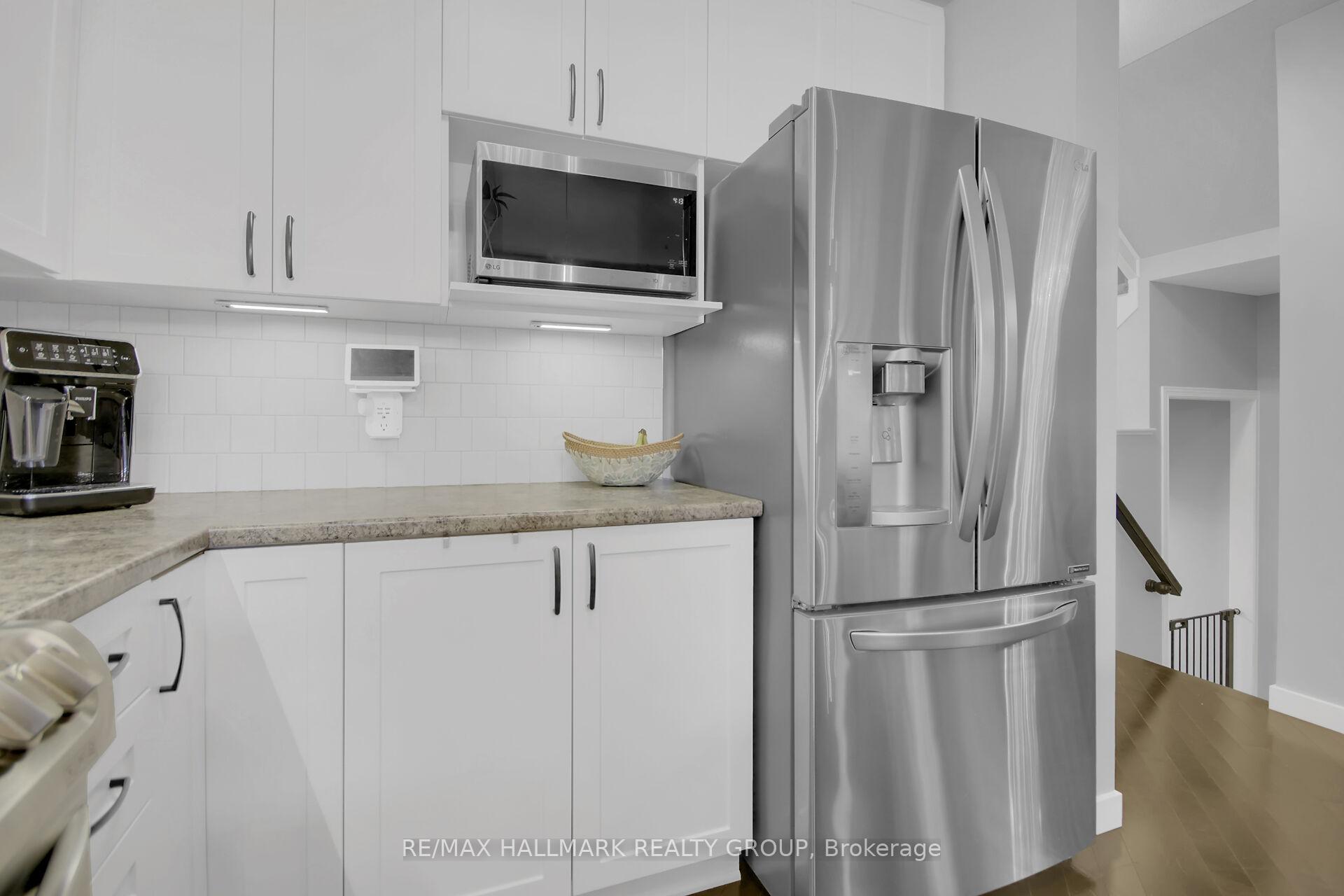 Photo 19 of 585 Barrick Hill Road, Ottawa, Kanata - Emerald Meadows/Trailwest — HOMEH