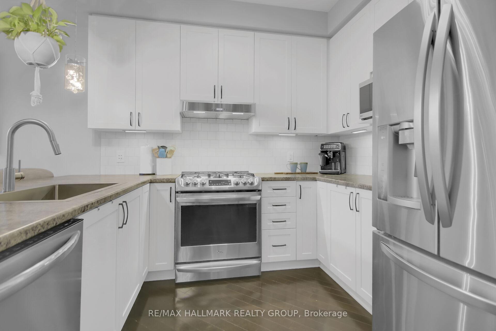 Photo 20 of 585 Barrick Hill Road, Ottawa, Kanata - Emerald Meadows/Trailwest — HOMEH