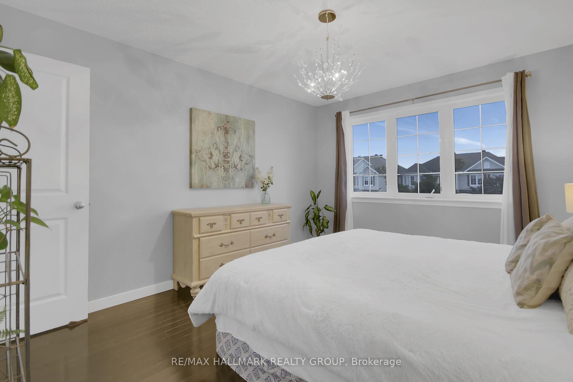 Photo 32 of 585 Barrick Hill Road, Ottawa, Kanata - Emerald Meadows/Trailwest — HOMEH