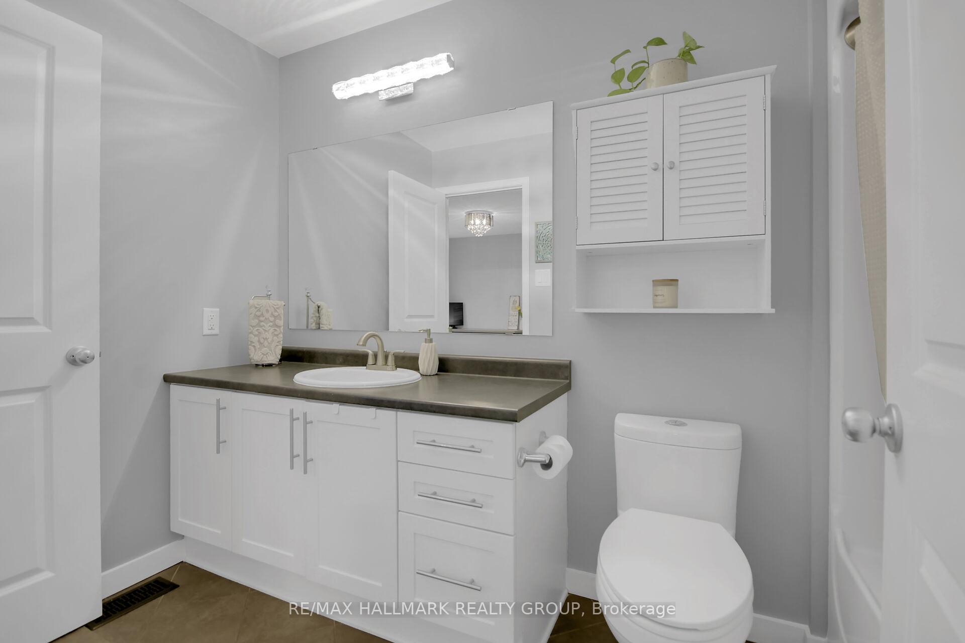 Photo 37 of 585 Barrick Hill Road, Ottawa, Kanata - Emerald Meadows/Trailwest — HOMEH