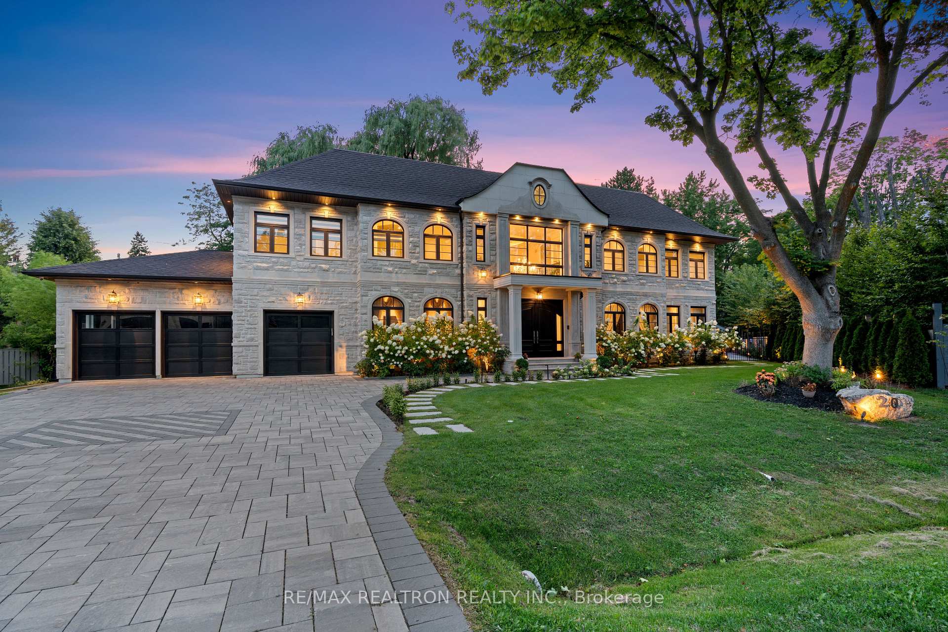 Photo 4 of 20 Hammok Crescent, Markham, Bayview Glen — HOMEH