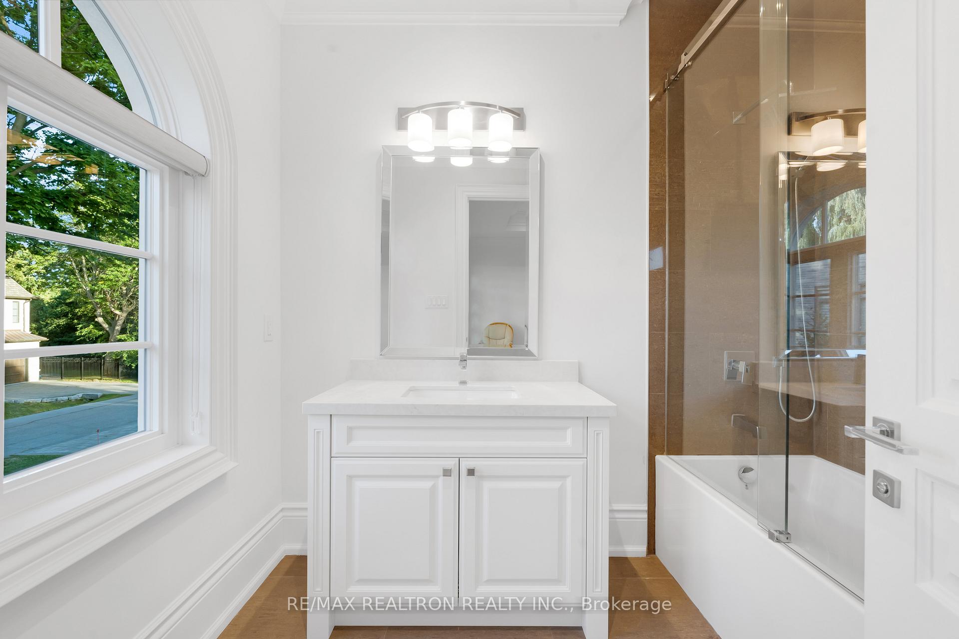 Photo 47 of 20 Hammok Crescent, Markham, Bayview Glen — HOMEH