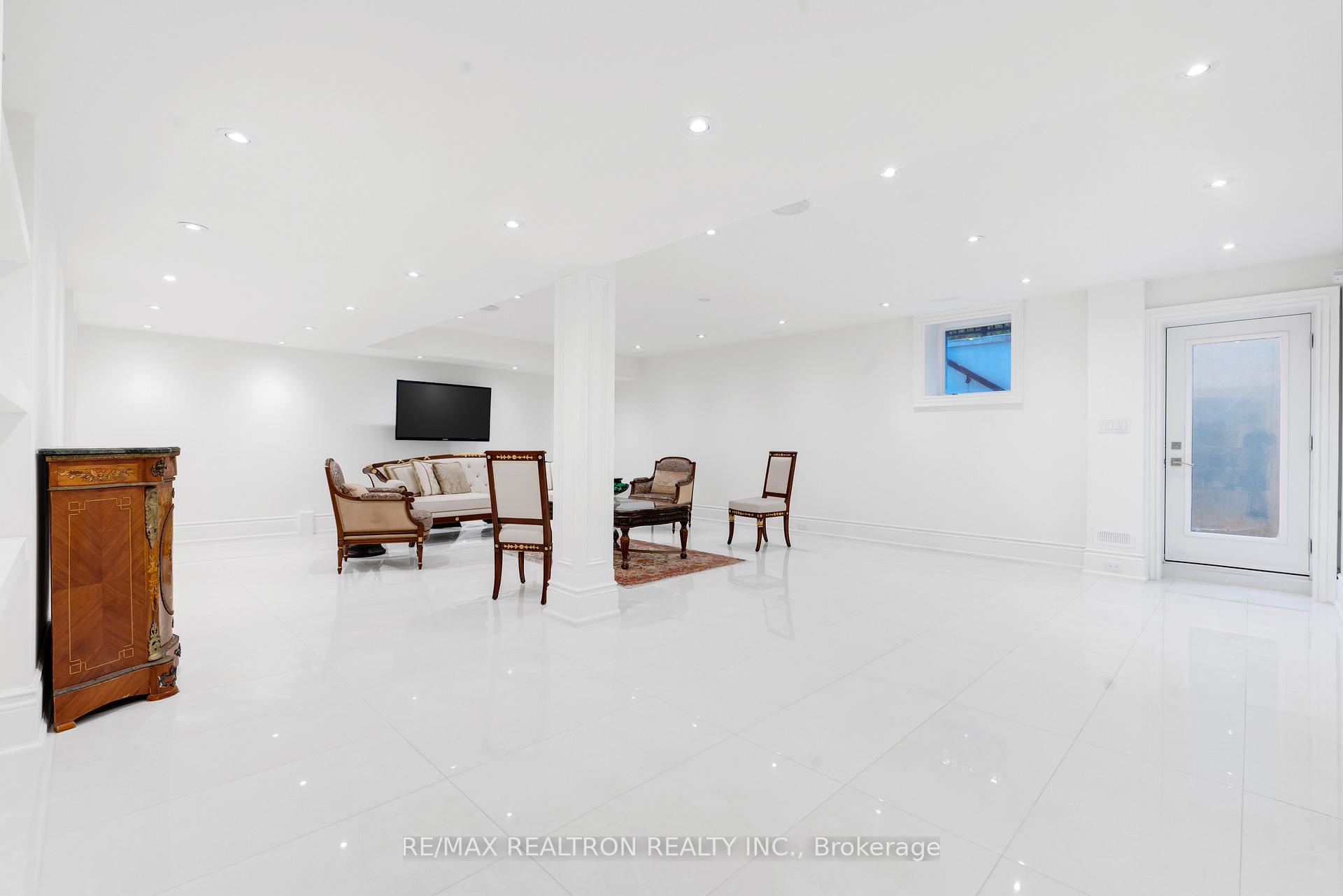 Photo 48 of 20 Hammok Crescent, Markham, Bayview Glen — HOMEH