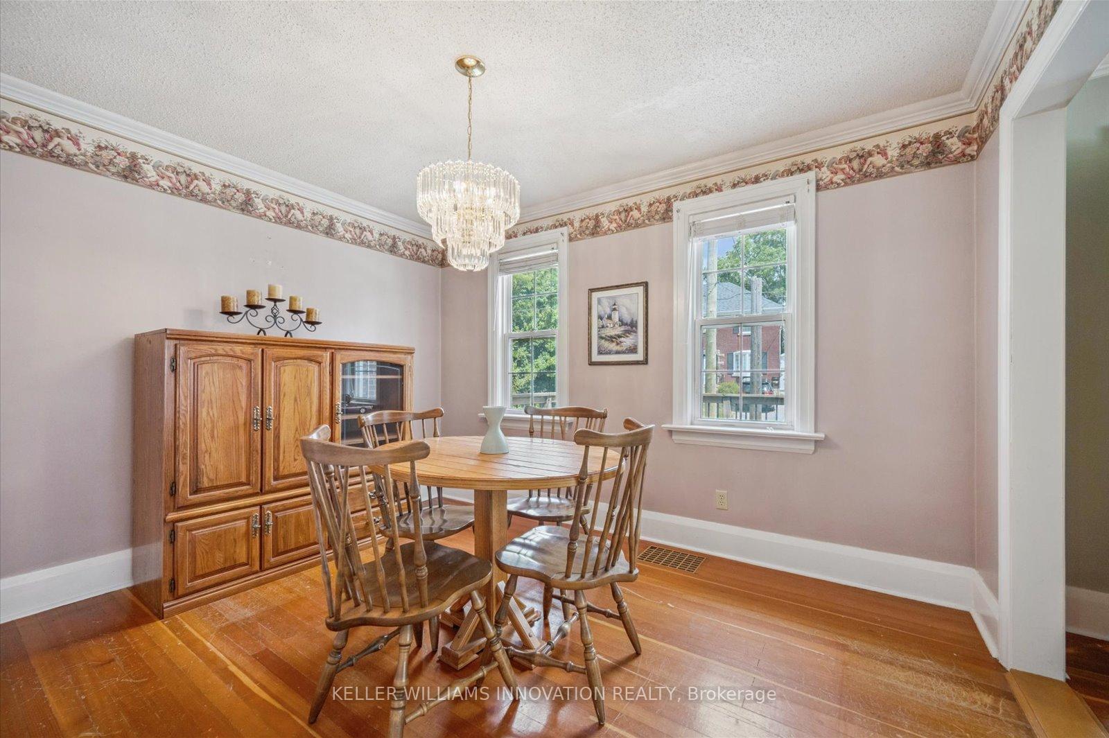 Photo 9 of 41 Brunswick Avenue, Kitchener — HOMEH