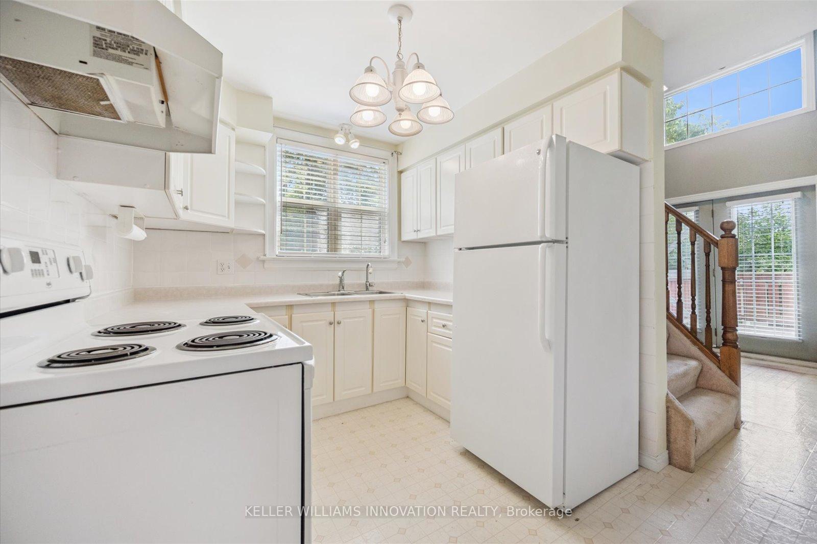 Photo 11 of 41 Brunswick Avenue, Kitchener — HOMEH