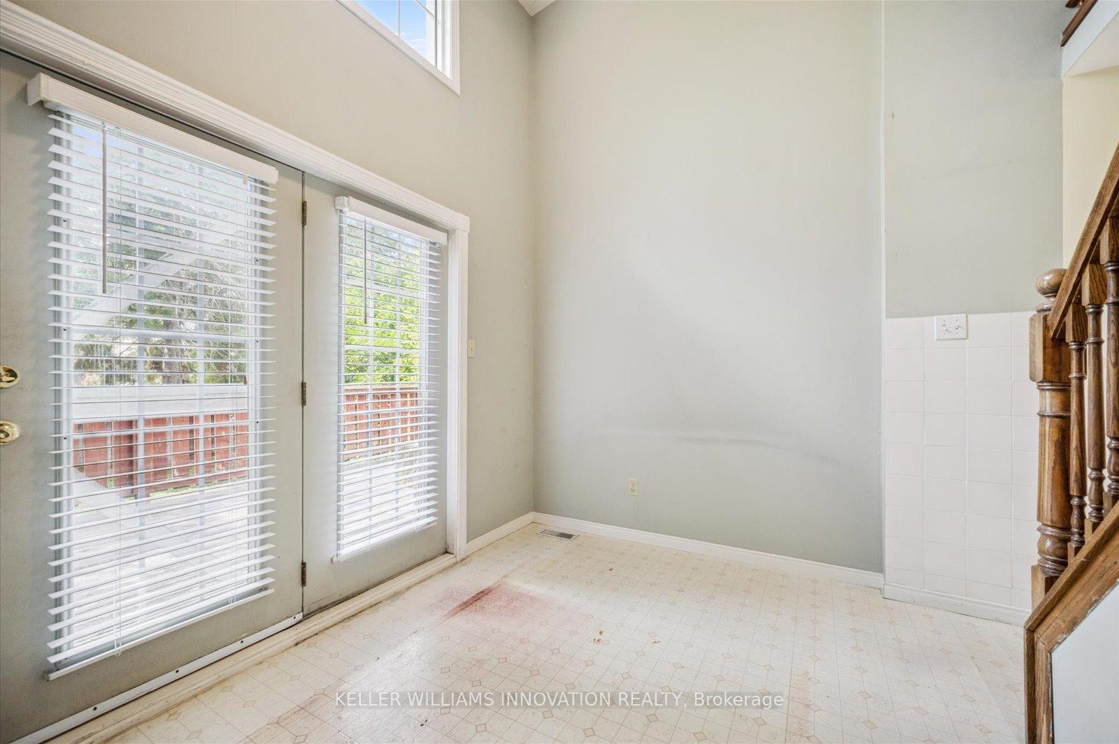 Photo 15 of 41 Brunswick Avenue, Kitchener — HOMEH