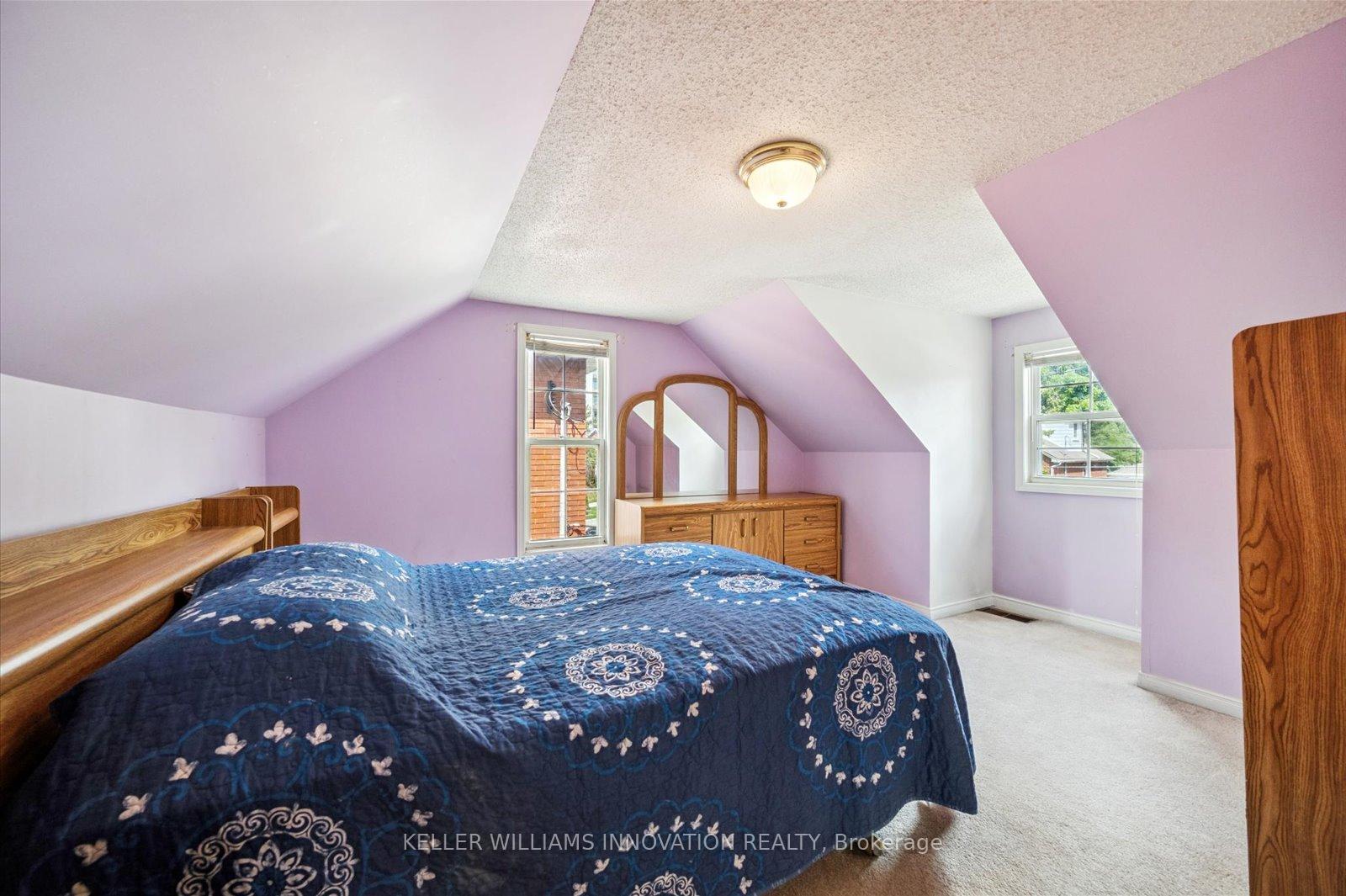Photo 21 of 41 Brunswick Avenue, Kitchener — HOMEH