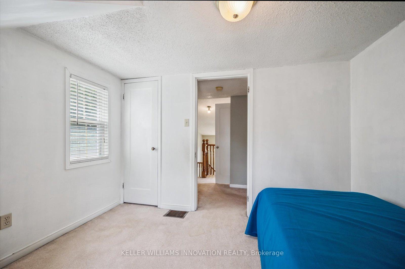 Photo 23 of 41 Brunswick Avenue, Kitchener — HOMEH