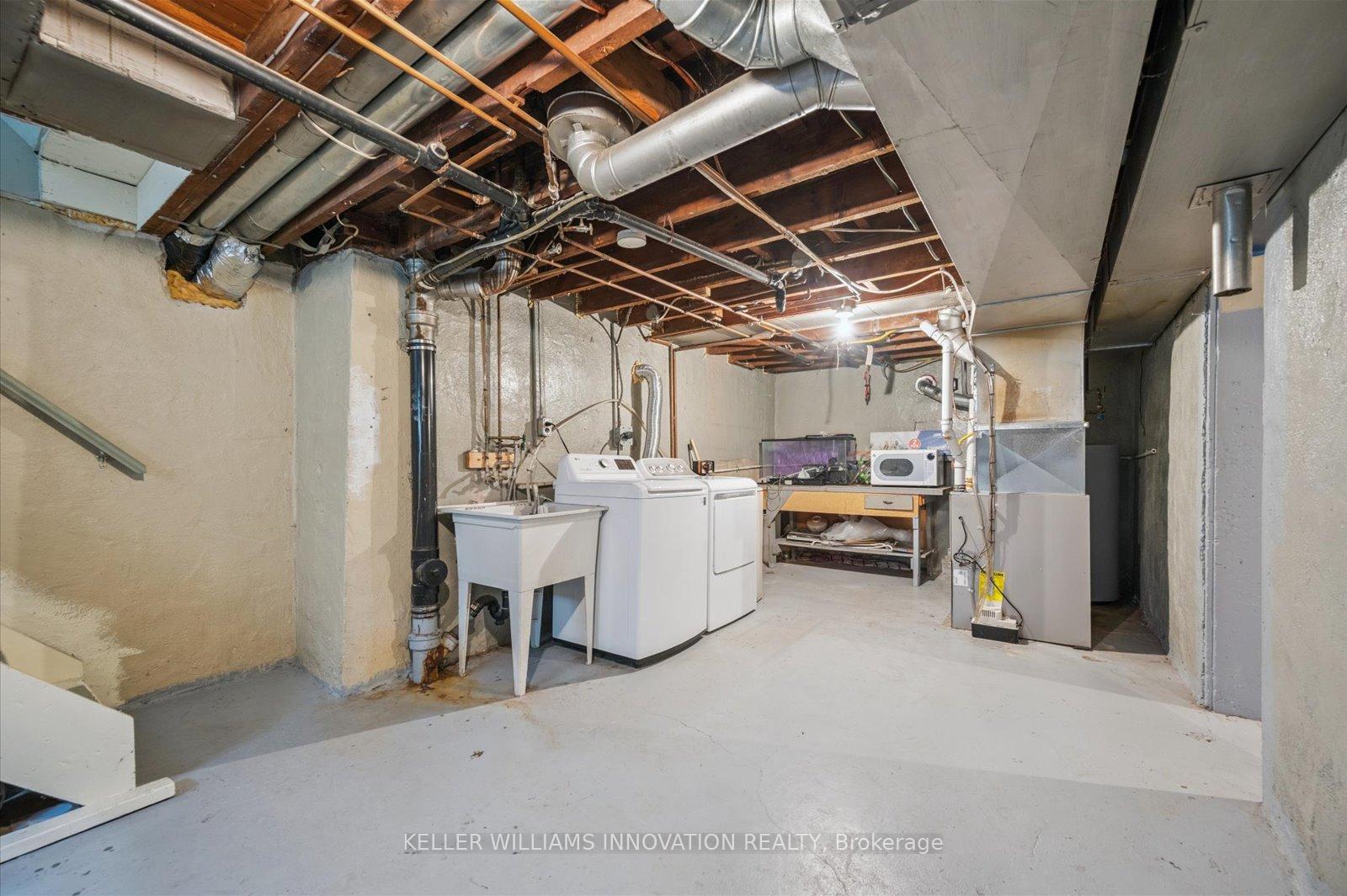 Photo 25 of 41 Brunswick Avenue, Kitchener — HOMEH