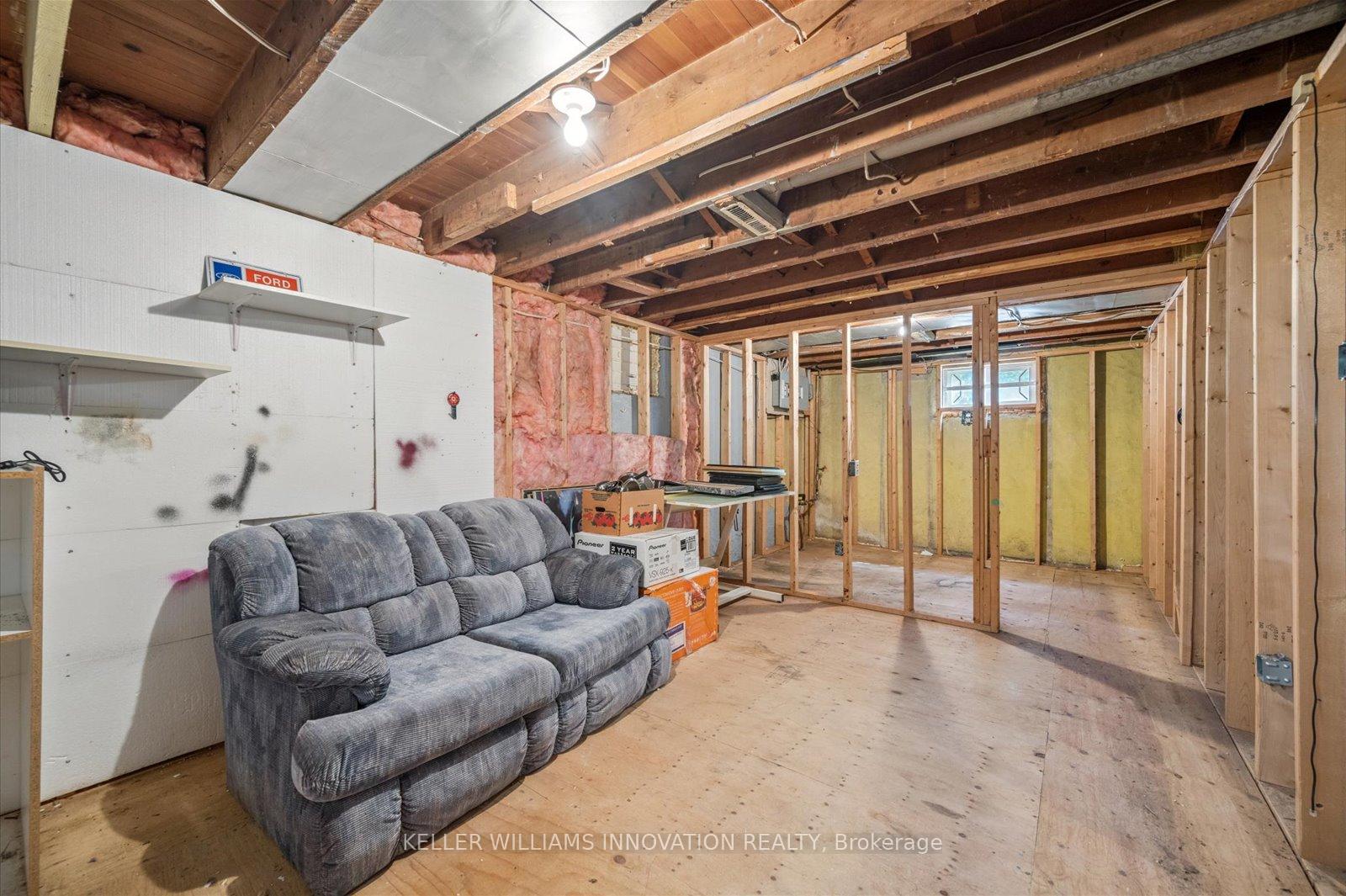 Photo 27 of 41 Brunswick Avenue, Kitchener — HOMEH