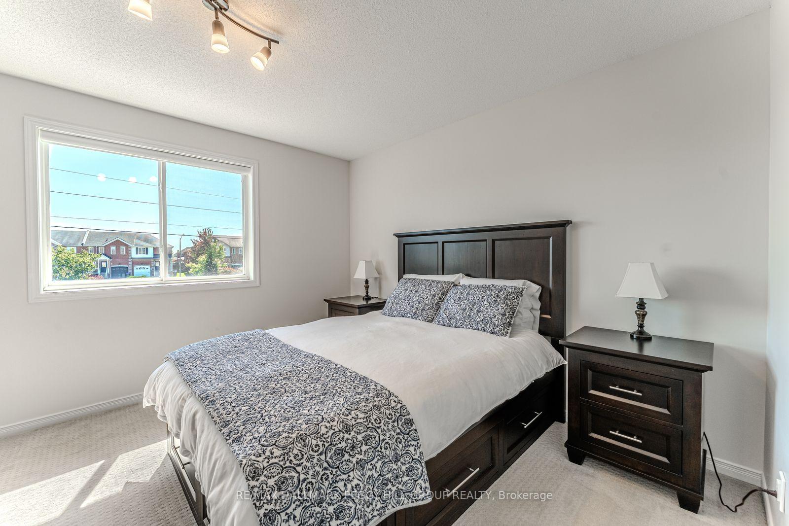 Photo 6 of 1275 Coleman Crescent, Innisfil, Alcona — HOMEH
