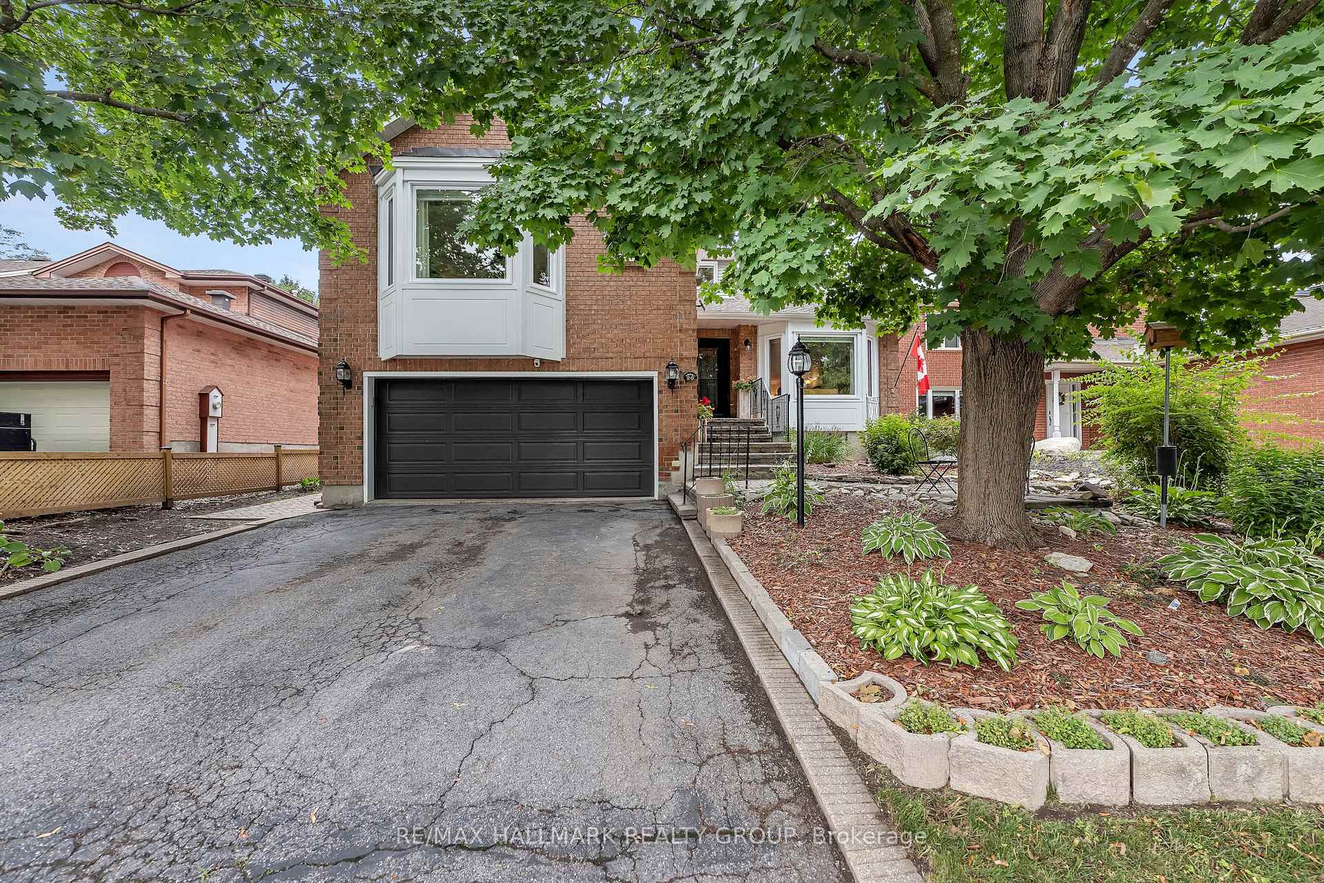 Photo 1 of 20 Bluemeadow Way, Ottawa, Kanata - Bridlewood — HOMEH