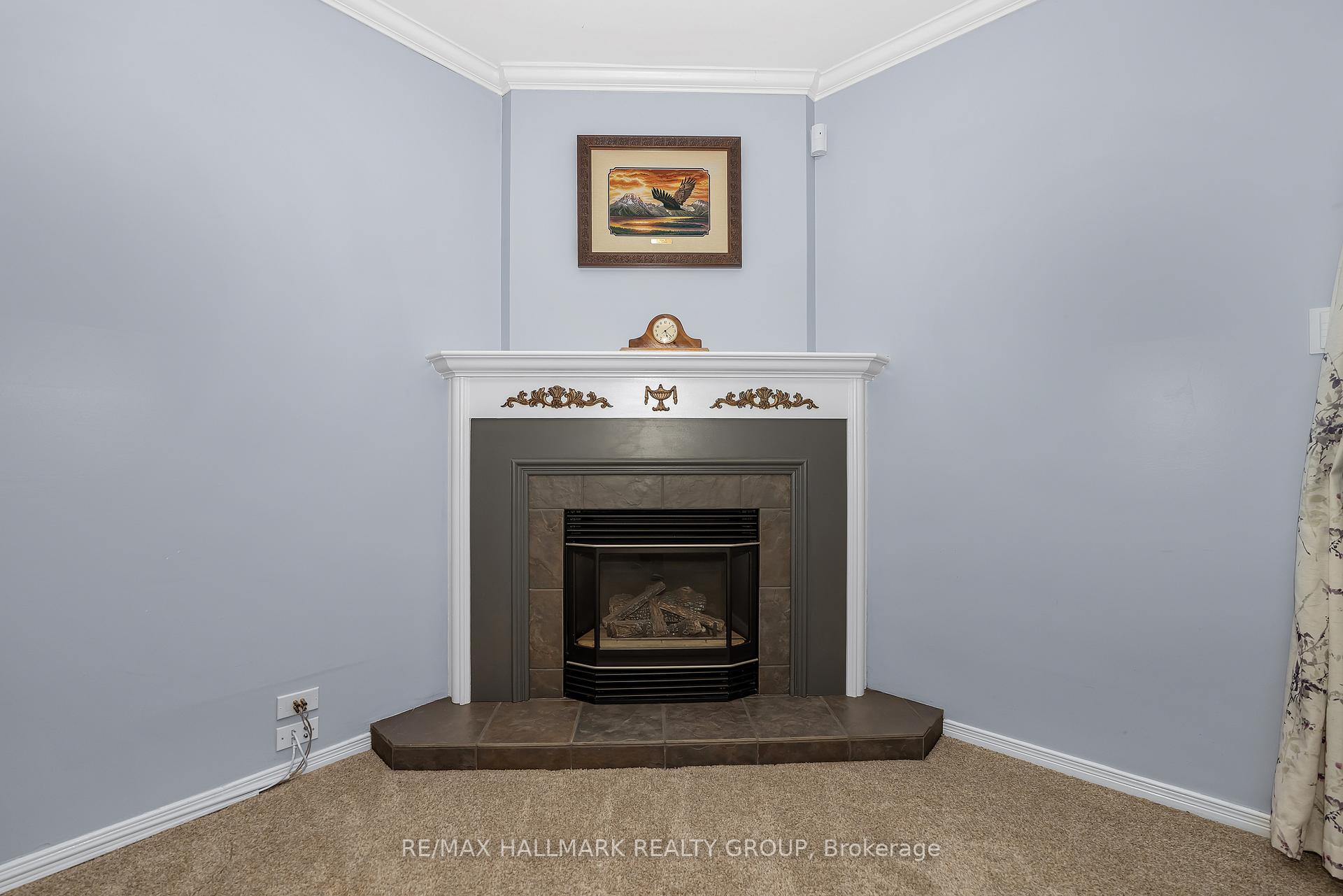 Photo 8 of 20 Bluemeadow Way, Ottawa, Kanata - Bridlewood — HOMEH