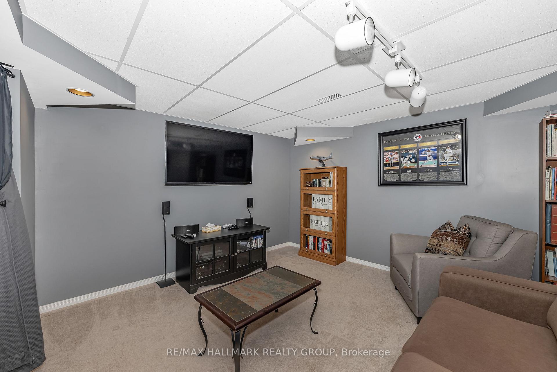 Photo 30 of 20 Bluemeadow Way, Ottawa, Kanata - Bridlewood — HOMEH