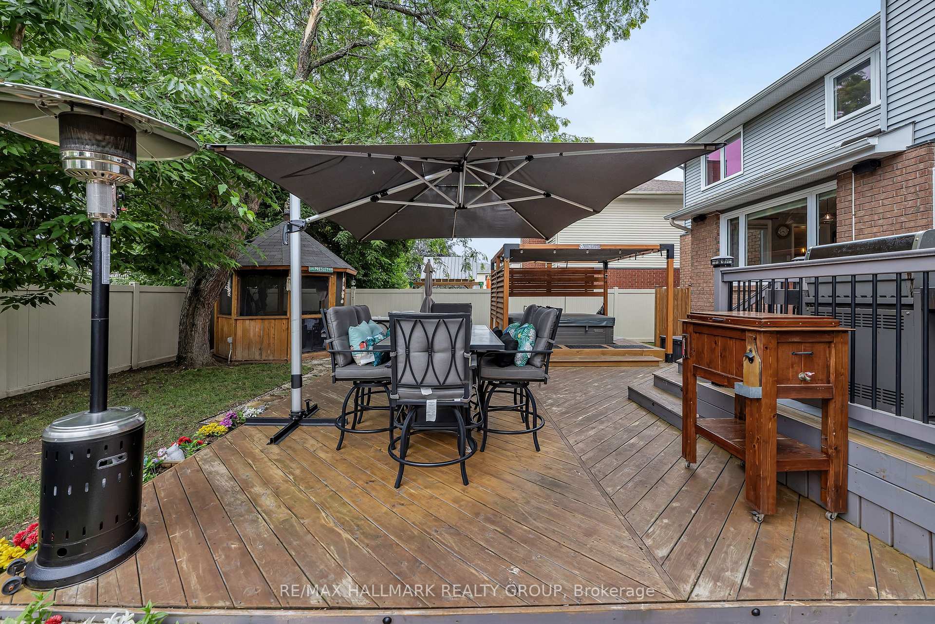 Photo 38 of 20 Bluemeadow Way, Ottawa, Kanata - Bridlewood — HOMEH
