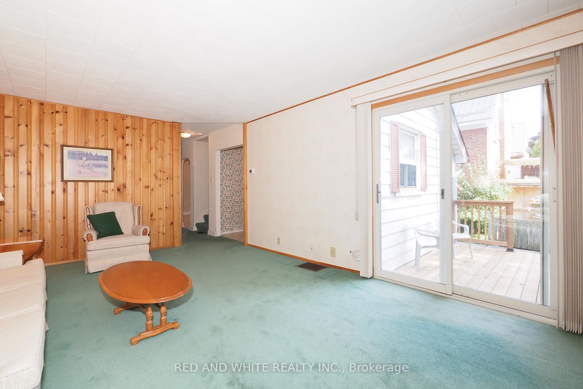 Photo 9 of 111 North Drive N, Kitchener — HOMEH